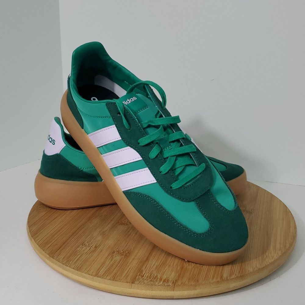 Adidas Barreda Decode Women's Green and Lavender Sneakers Size 11 NIB